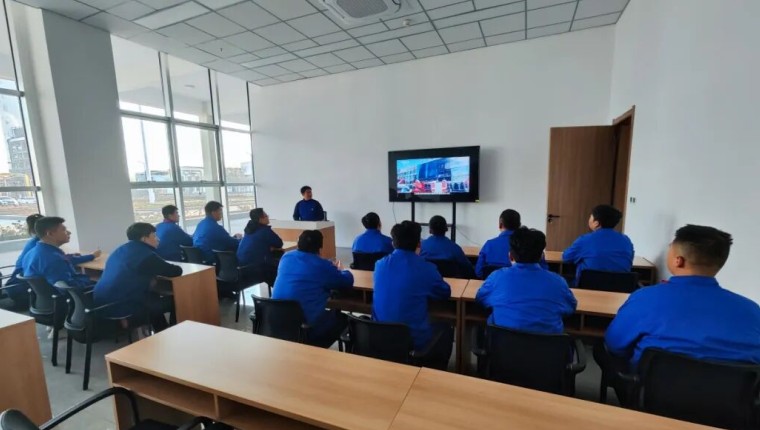 ȫ������������ �������ϻ��徲 ��������������˾��ʵ��չ�����������˶�